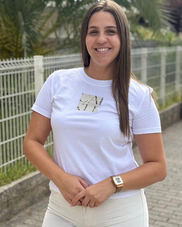 T-Shirt Branca Calvin Klein