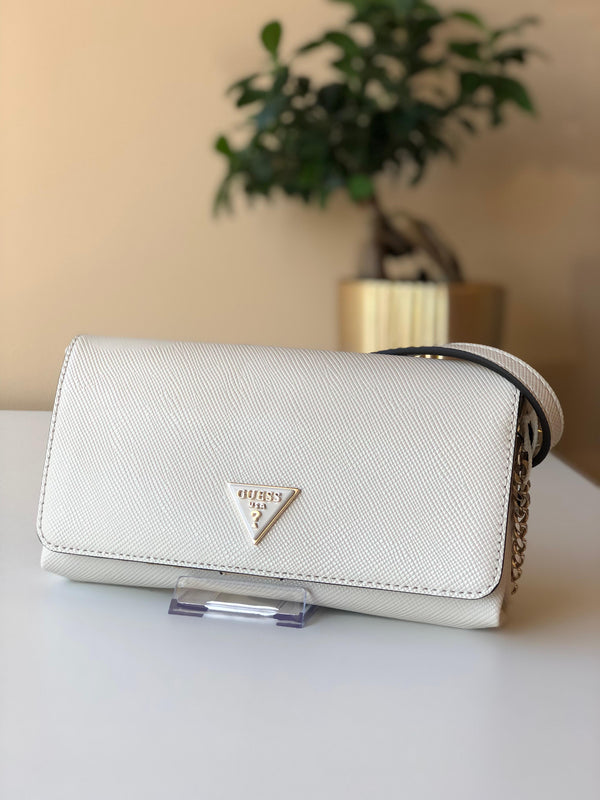 Mala Noelle Saffiano clutch Guess