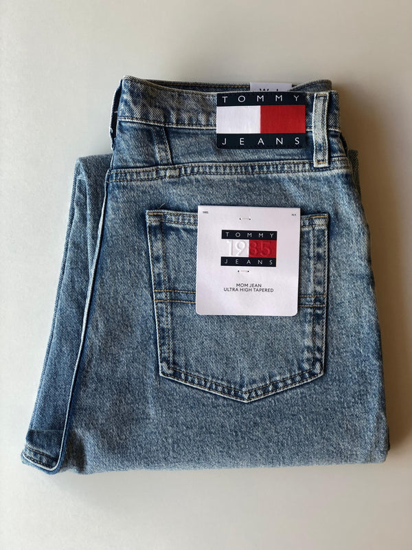Calças Tommy Jeans Mom Jean Ultra High Tapered