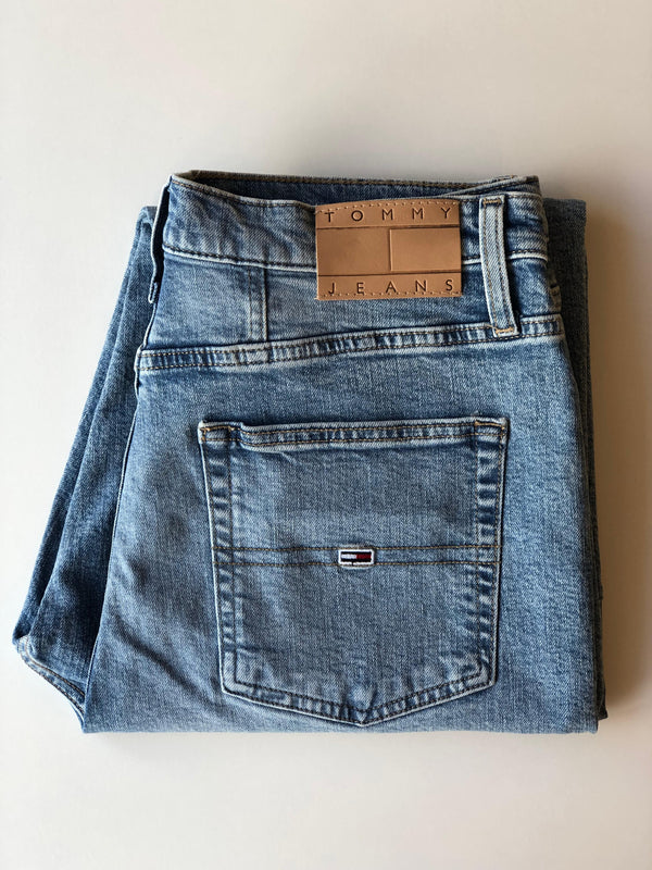 Calças Tommy Jeans Mom Slim Ultra High