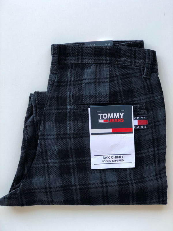 Calças Tommy Jeans Bax Chino Loose Tapered