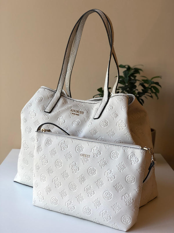 Mala Vikky Guess