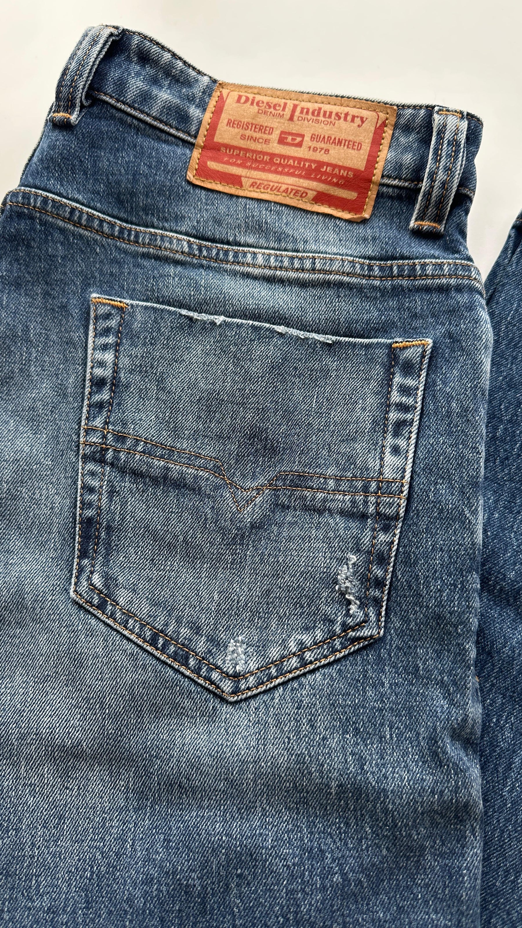 Jeans Diesel Regulated