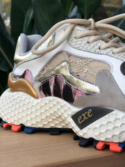 Exé Beige Gold Sneakers