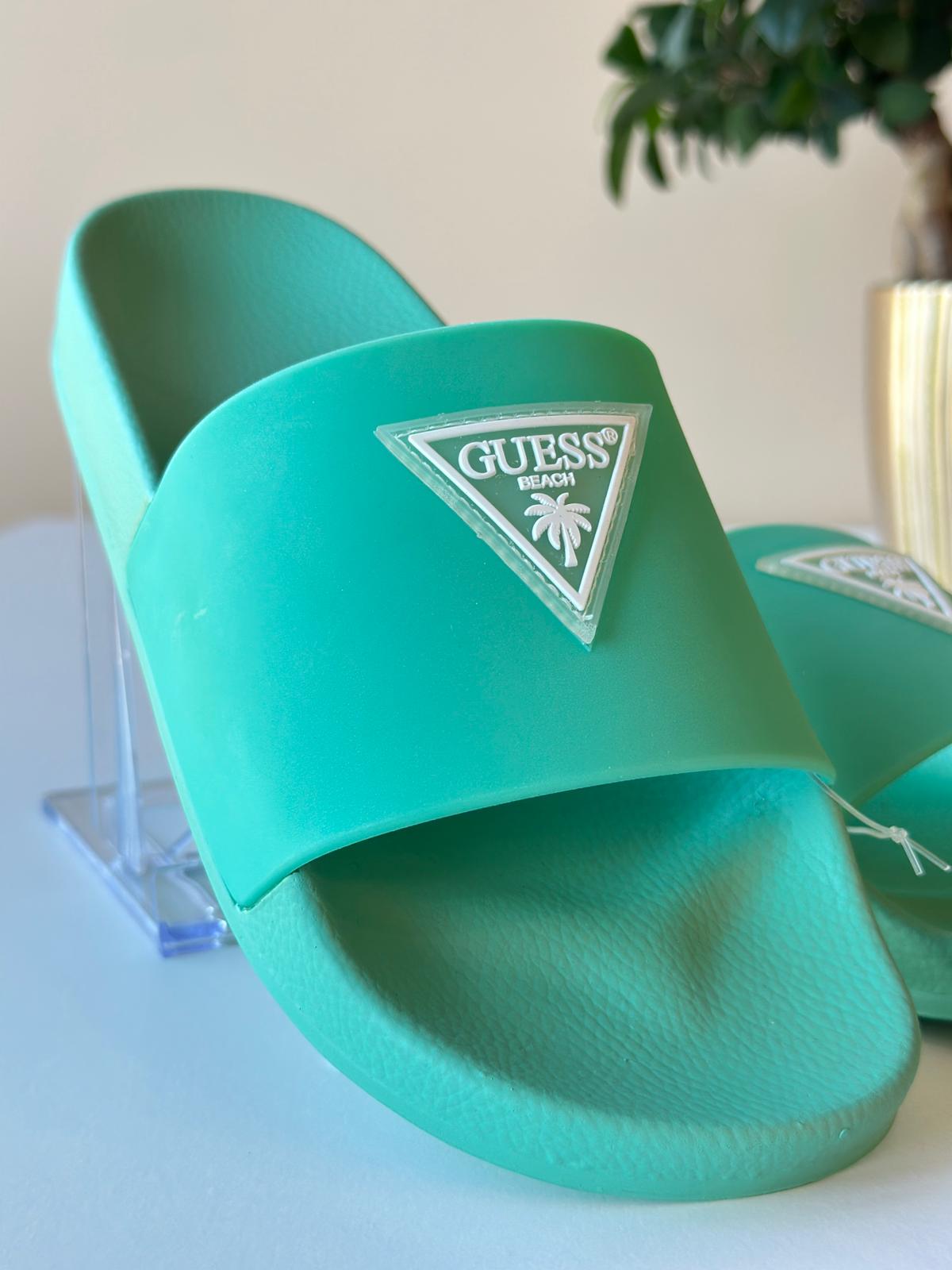 Chinelos Guess