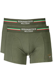 BOXER VERDE DO HOMEM DA AERONAVE MILITAR