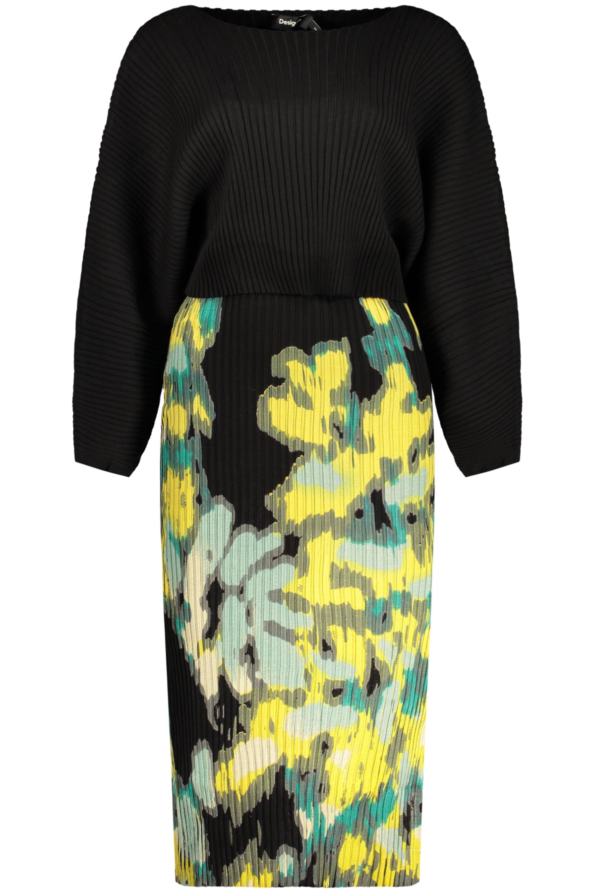 TOP DE ALÇAS COM LOGÓTIPO DESIGUAL MULHER PRETO