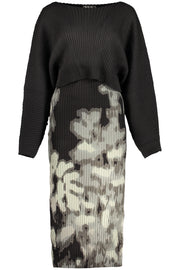 TOP DE ALÇAS COM LOGÓTIPO DESIGUAL MULHER PRETO