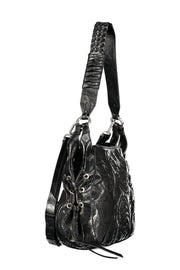 MALA COM BORDADO DESIGUAL MULHER PRETA