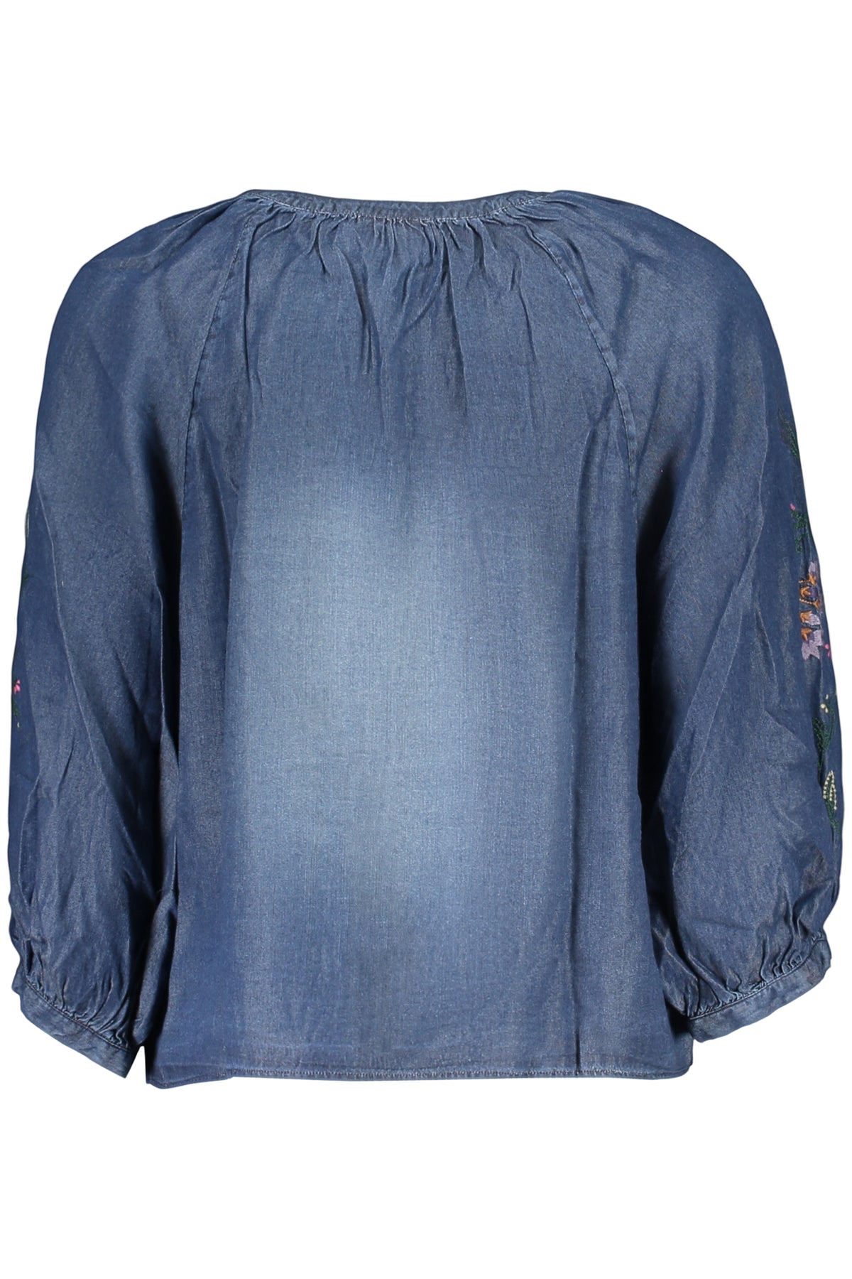 CAMISA COM BORDADO DESIGUAL MULHER AZUL