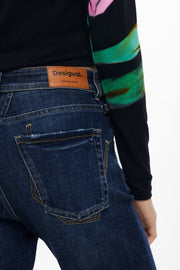 JEANS EM ALGODÃO DESIGUAL MULHER AZUIS