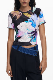 T-SHIRT COM LOGÓTIPO DESIGUAL MULHER PRETA