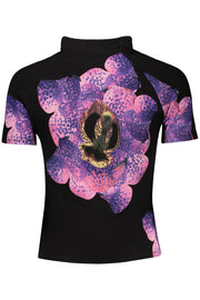 T-SHIRT COM ESTAMPADO DESIGUAL MULHER PRETA