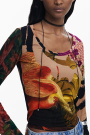 T-SHIRT COM LOGÓTIPO DESIGUAL MULHER CASTANHA