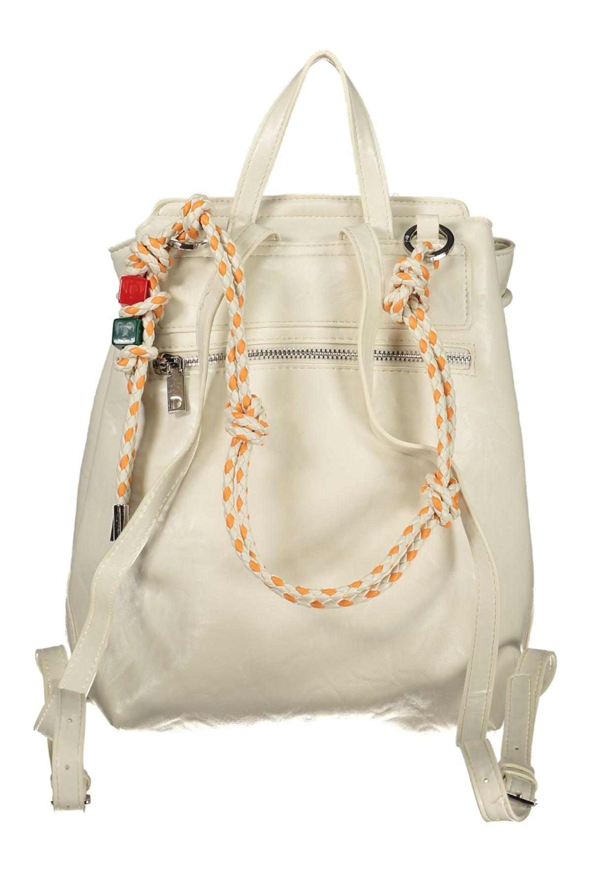 MOCHILA COM FECHO DESIGUAL MULHER BRANCA