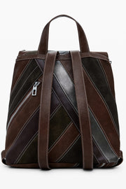 MOCHILA COM FECHO DESIGUAL MULHER CASTANHA