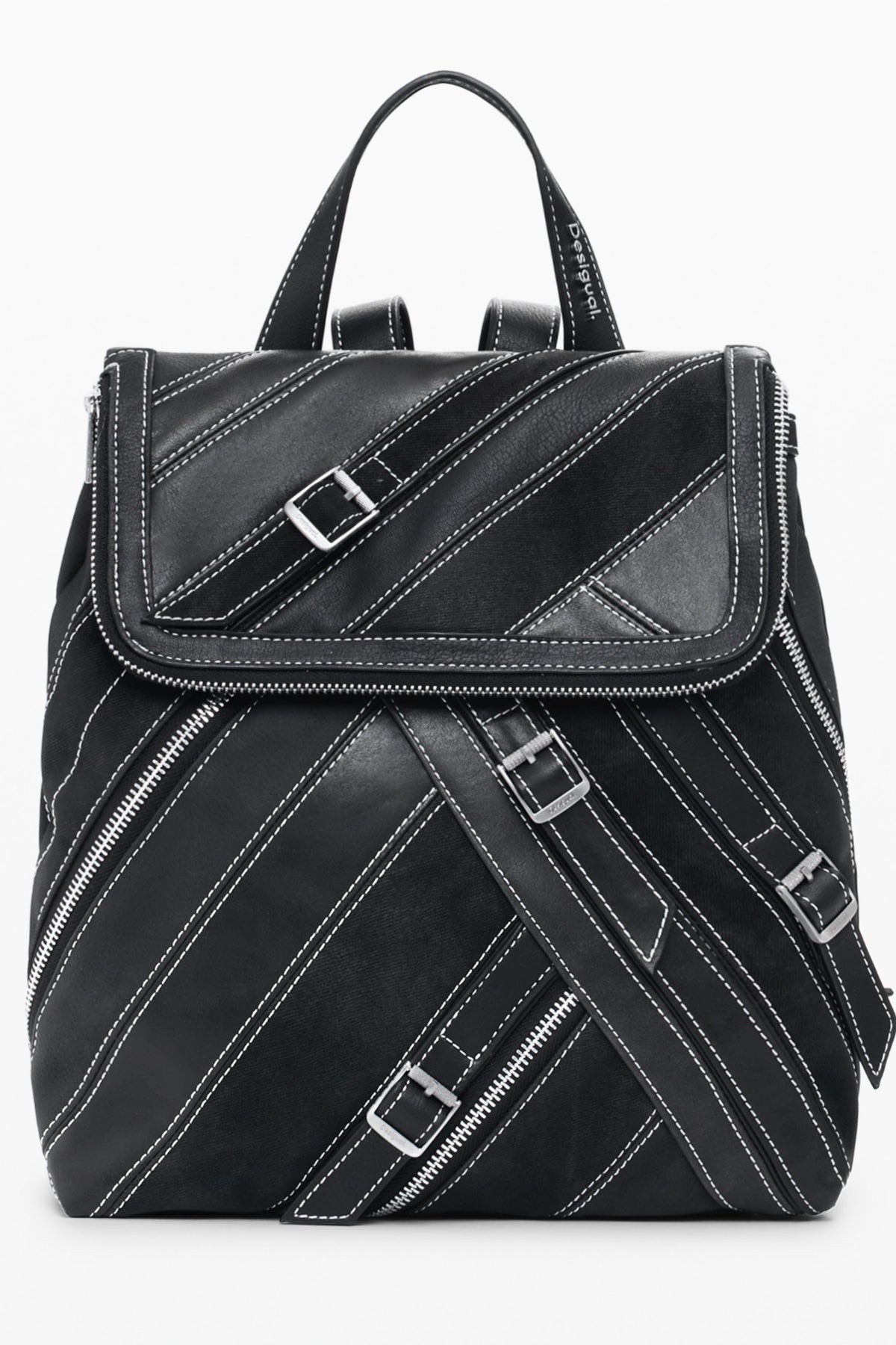 MOCHILA COM FECHO DESIGUAL MULHER PRETA