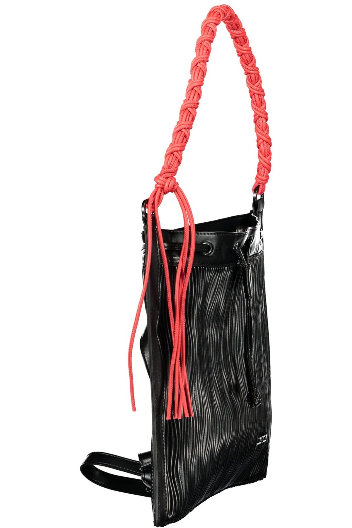 MOCHILA COM FECHO DESIGUAL MULHER PRETA