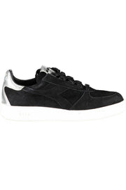 SAPATILHAS COM ATACADORES DIADORA MULHER PRETAS