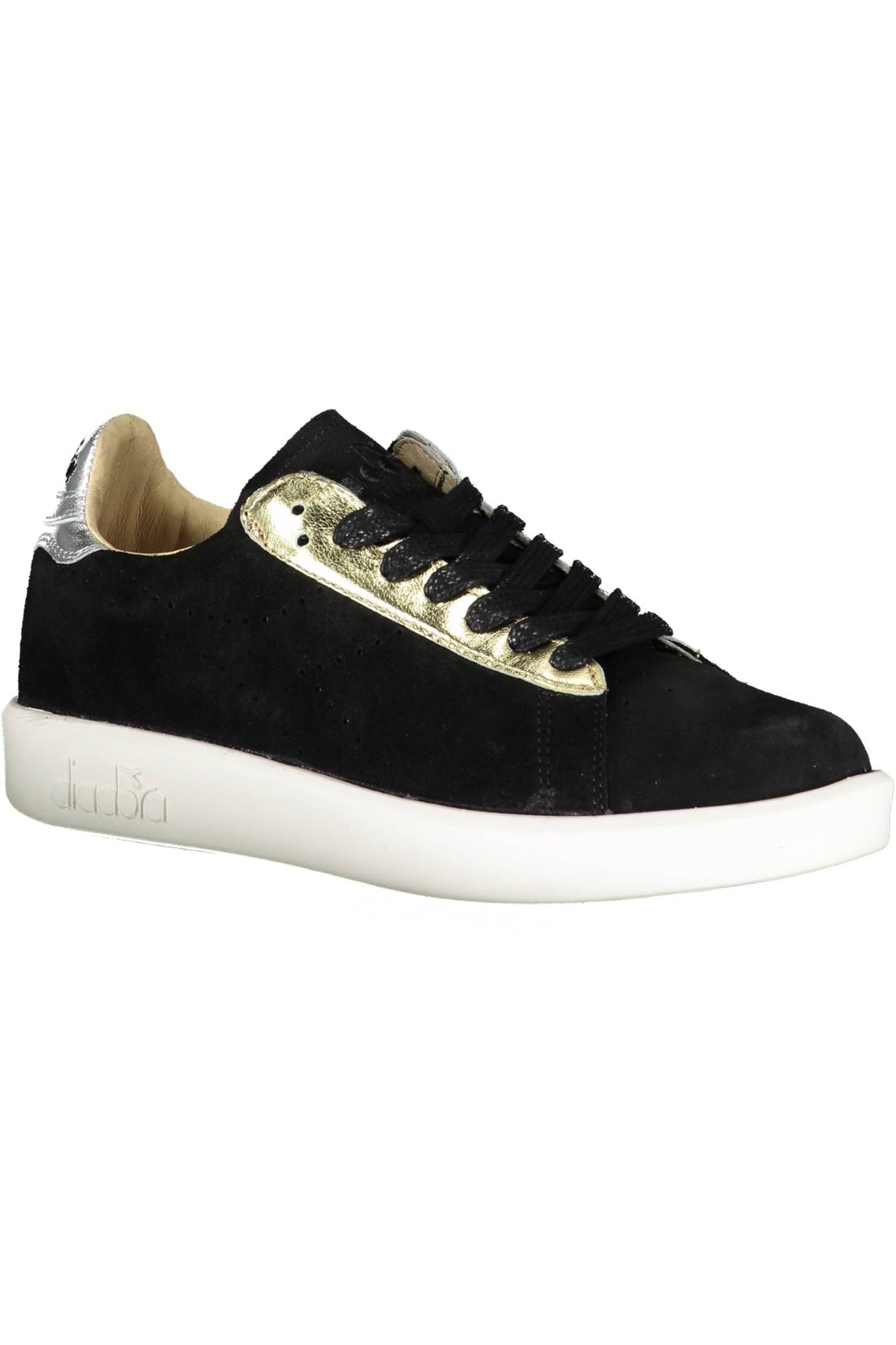 SAPATILHAS COM ATACADORES DIADORA MULHER PRETAS
